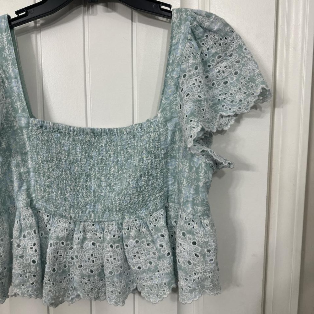 Cottage core coquette eyelet babydoll short sleeve blouse. M - Picture 6 of 6